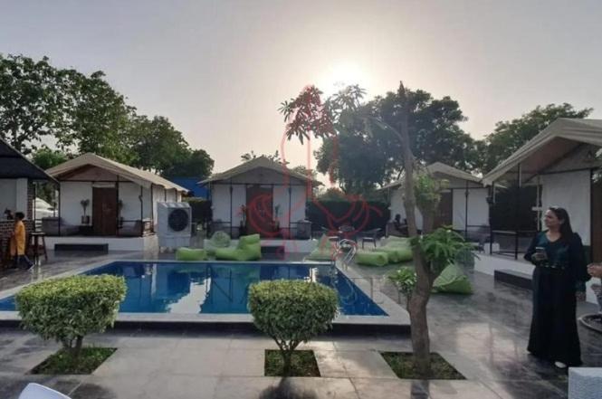 Luxury Farmhouse In Chhatarpur With Pool นิวเดลี ภายนอก รูปภาพ